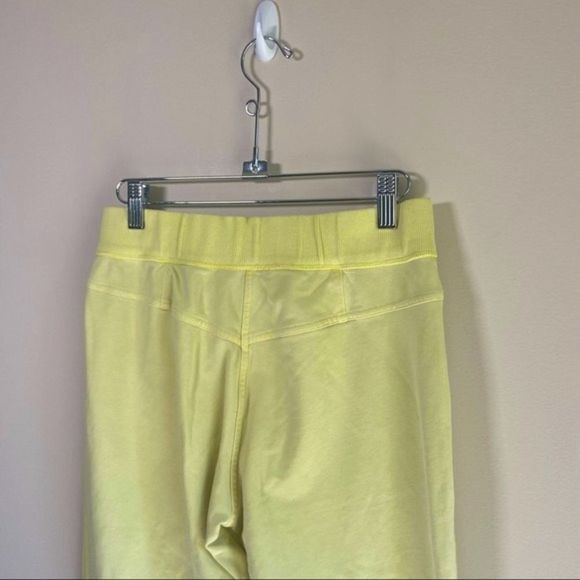 Lululemon | Rejuvenate Sweat Pant (2013) | Mellow Lemon Yellow | Size 6 - Picture 5 of 9